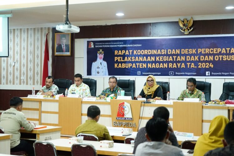 Pemerintah Kabupaten (Pemkab) Nagan Raya melalui Badan Perencanaan Pembangunan Daerah (Bappeda) menggelar Rapat Koordinasi (Rakor) Percepatan Pelaksanaan Kegiatan Dana Alokasi Khusus serta Otonomi Khusus (DAK dan Otsus) tahun 2024. Rakor tersebut dibuka langsung Penjabat (Pj) Bupati Nagan Raya, Fitriany Farhas, AP., S.Sos., M.Si yang berlangsung di Aula Bappeda, Kompleks Perkantoran Suka Makmue, Kamis (1/2/2024).