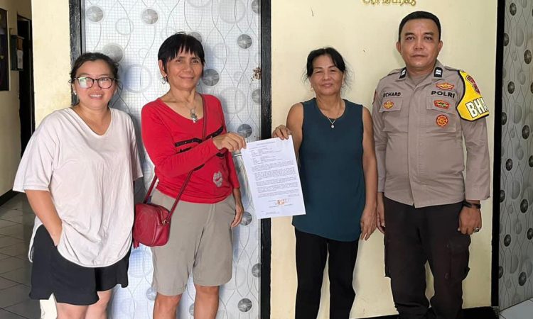 Bhabinkamtibmas Polsek Tuminting dengan nama F. Elias menunjukkan dedikasinya dalam menangani masalah keamanan di wilayahnya. Dalam upaya mengatasi kasus pencurian, F. Elias melaksanakan kegiatan Problem Solving di kantor Polsek Tuminting, Minggu (4/2/2024). (Foto : Dok/Polresta Manado)