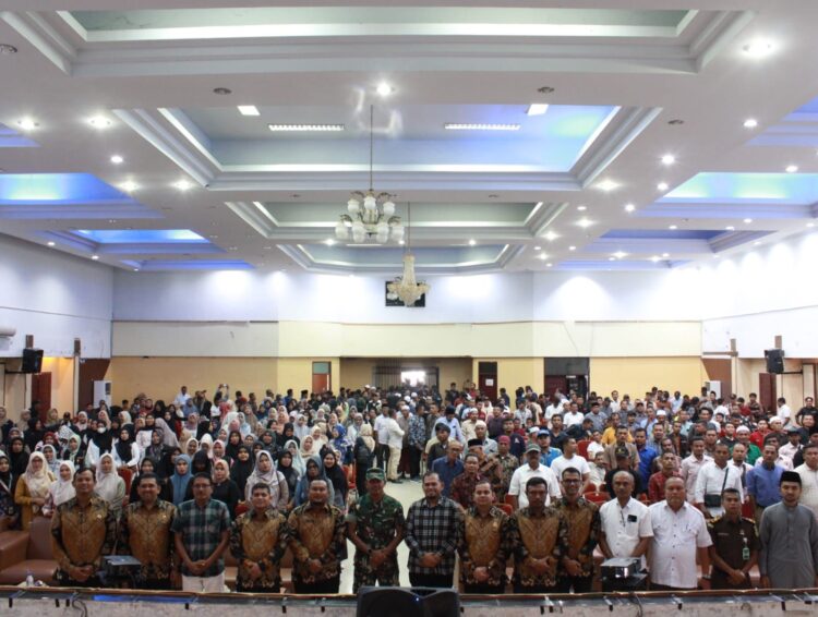 Panitia Pengawas Pemilihan (Panwaslih) Aceh Utara menggelar kegiatan peningkatan kapasitas dan pelatihan saksi peserta pemilu tahun 2024. Pelatihan diikuti ratusan peserta ini berlangsung di Gor Acc Universitas Malikussaleh, Lhokseumawe yang dilaksanakan selama dua hari, Rabu dan Kamis, 7-8 Februari 2024.