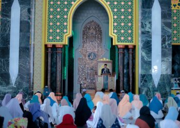 Pemerintah Kabupaten (Pemkab) Nagan Raya, Provinsi Aceh, melaksanakan tausiah yang diisi oleh Tgk. Umar Ismail, S.Ag dalam rangka memperingati Hari Isra’ dan Mi'raj Nabi Besar Muhammad SAW 1445 Hijriyah atau 2024 Masehi di Masjid Agung Baitul A'la (Masjid giok) kabupaten setempat, Kamis (8/2/2024).