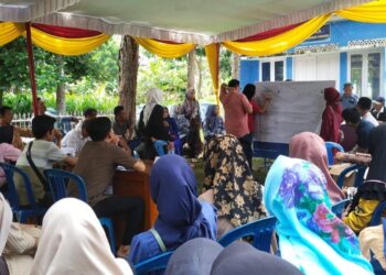 Kegiatan Simulasi pemungutan dan penghitungan suara Pemilu 2024 yang digelar salah satu PPS di Kelurahan Kedaton Kecamatan Kayuagung Kabupaten Ogan Komering Ilir (OKI) Sumatera Selatan. Senin (12/02/24)