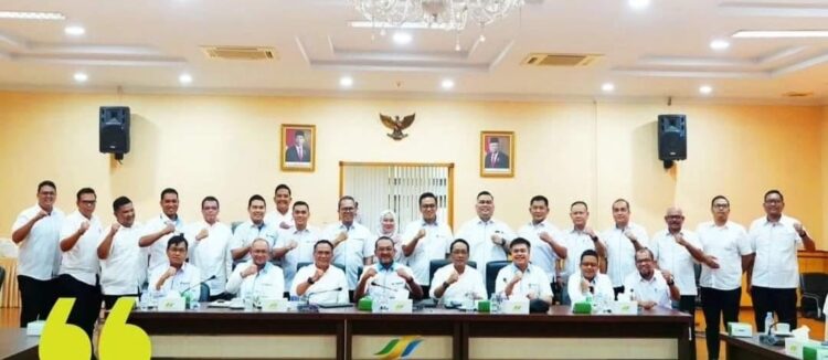 Holding Perkebunan Nusantara berencana menjalin kerja sama dengan Markas Besar TNI AD. Rapat pembahasan berlangsung di Region Office PTPN IV Regional I, Medan, Senin (12/2/2024).