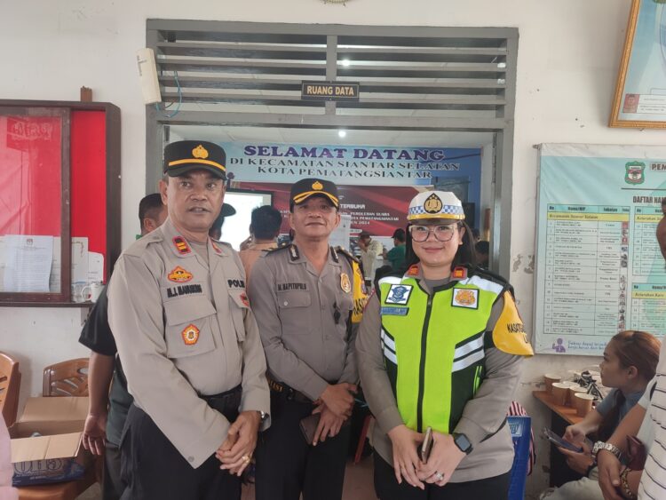 Polres Pematangsiantar berikan pengamanan untuk Antisipasi timbulnya masalah terhadap perhitungan suara di PPK, Sabtu 17 Februari 2024