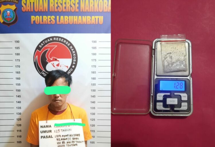 Pelaku SAR alias BUDI yang diduga sebagai penjual narkotika jenis sabu. Selanjutnya, dilakukan penggeledahan di sekitar TKP dan ditemukan barang bukti berupa 1 bungkus plastik klip transparan yang diduga berisi narkotika jenis sabu seberat 1,28 gram/bruto. Berdasarkan pengakuan SAR alias BUDI, barang tersebut adalah miliknya.