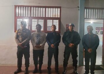Aiptu Martin Aritonang, Perwira Pengendali Polres Samosir, bersama Piket Fungsi Polres Samosir, telah melaksanakan Patroli Blue Light ke lokasi Objek Vital Pemilu 2024 di Kabupaten Samosir yang berakhir hingga dini hari 21 Februari 2024.