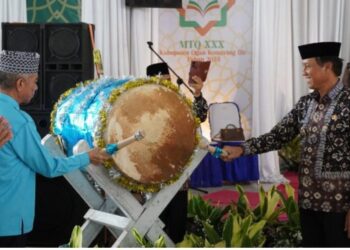 Pj. Bupati Ogan Komering Ilir, Asmar Wijaya saat membuka Musabaqoh Tilawatil Quran ke-30 Tahun 2024, di Kayuagung, (26/2/23).