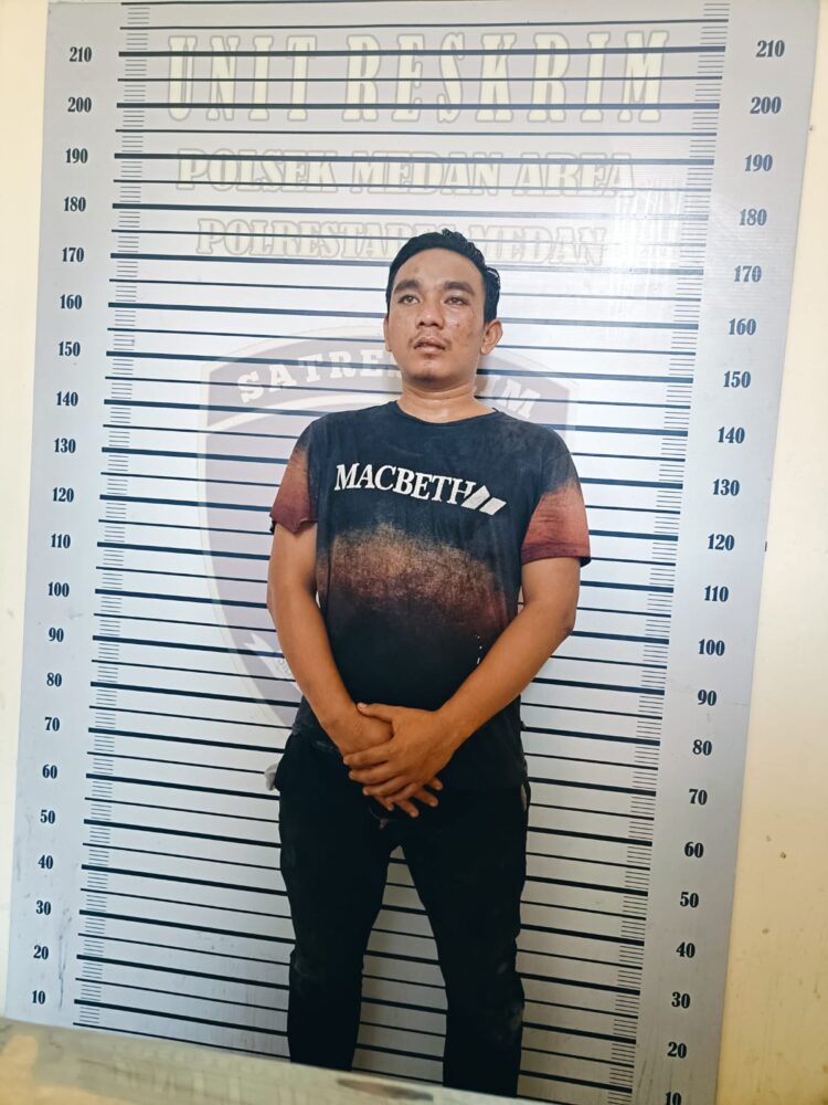 NB: Gideon Situmorang

DIAMANKAN: Pelaku curanmor berinisial GS diamankan di Polsek Medan Area, Selasa (27/2/2024).(Foto Dok/Polsek)
