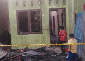 TERBAKAR: Satu rumah permanen di Kota Bangun Medan Deli terbakar, Selasa (27/2/2024).(Ist)
