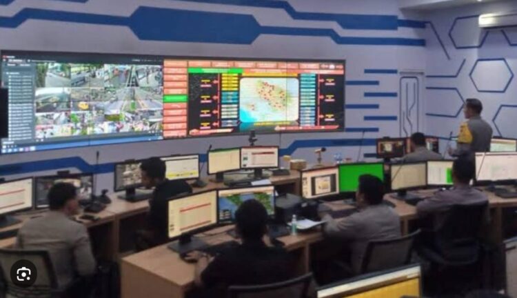 DIRIKAN COMMAND CENTER: Jelang Champinship F1 Powerboat Danau Toba, Polda Sumut mendirikan Command Center sebagai kendali operasi yang ditempatkan di Mess Pemprov Sumut. (Foto Dok/ Polda Sumut)