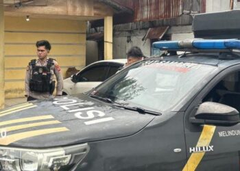 Polresta Manado memberikan respons cepat terhadap laporan dari Call Centre 112/110 mengenai sekelompok warga yang berkumpul sambil mengonsumsi miras di Kelurahan Mahakeret Barat, Lingkungan 3, Kecamatan Wenang, dekat kompleks perumahan Walikota Manado, Rabu (28/2/2024).