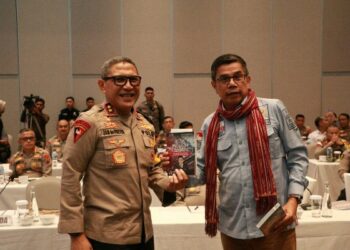 Anggota Komisi III usai melakukan tatap muka Kunjungan Kerja Reses Komisi III DPR RI Masa Sidang Persidangan III Tahun Sidang 2023-2024, dalam rangka pengawasan kepada mitra kerja di Provinsi Sulawesi Utara, yang digelar di Hotel Four Points Manado, Rabu (28/2/2024) malam.