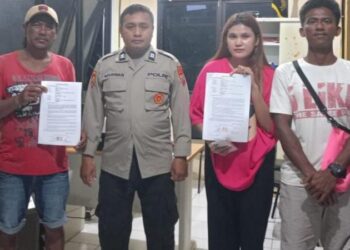 Piket SPK Polsek Pulau Bunaken yang dipimpin oleh Aiptu Marwan Lasama bersama anggota berhasil melakukan kegiatan “PROBLEM SOLVING” terkait tindak pidana pencemaran nama baik. Kejadian ini terjadi pada hari Kamis, 22 Februari 2024, sekitar pukul 21.00 WITA, di Kelurahan Bunaken Lingkungan I, Kecamatan Bunaken, Rabu (28/2/2024).