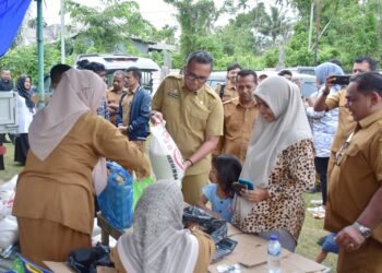 Pemerintah Kota (Pemko) Sabang melalui Dinas Perindustrian Perdagangan Usaha Kecil Menengah (Disperindagkop UKM) menggelar pasar murah selama tiga hari, terhitung sejak 5 hingga 7 Maret 2024 yang dipusatkan di tiga titik kota itu.