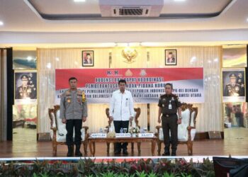 Polda Sulawesi Utara menggelar audiensi dan rapat koordinasi pemberantasan korupsi bersama Komisi Pemberantasan Korupsi (KPK) Republik Indonesia (RI) dan Kejati Sulut, di aula Catur Prasetya Polda Sulut, Rabu (6/3/2024).
