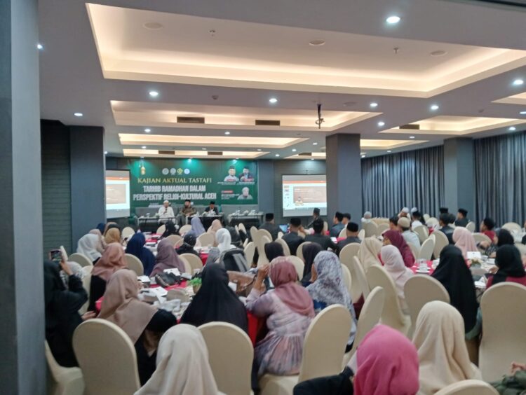 Majelis Pengajian Tastafi Banda Aceh kembali mengadakan kajian aktual bulanan dengan tema “Tarhib Ramadhan dalam Perspektif Religi dan Kultural Masyarakat Aceh” dan diikuti dua ratusan jama’ah dari berbagai latar belakang. Kajian rutin aktual yang berlangsung pada Jum’at malam, 8 Maret 2024 di Hotel Kriyad Muraya ini menghadirkan dua narasumber kenamaan di Aceh