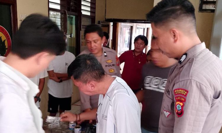 Jajaran Polsek Wenang, Polresta Manado, menunjukkan kinerja responsif dengan cepat mengatasi masalah penggunaan lem dan obat terlarang di kalangan anak muda