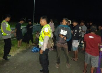 Polsek Kutasari Polres Purbalingga menggagalkan aksi perang sarung di Lapangan Jaka Kusuma Desa Karangcegak, Kecamatan Kutasari, Kabupaten Purbalingga, Rabu (13/3/2024) dini hari. Di lokasi, polisi mengamankan puluhan remaja.