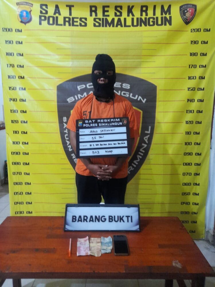 Pelaku AS, seorang pria berusia 35 tahun yang diduga keras sebagai pelaku utama dalam kasus perjudian ini.