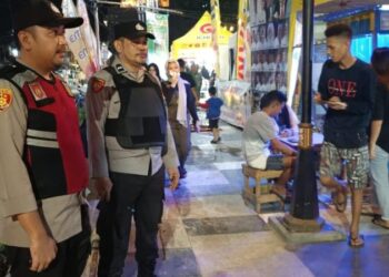 Polsek Singkil, dalam rangka menjaga Kamtibmas (Keamanan dan Ketertiban Masyarakat) selama bulan suci Ramadhan 1445 H, menggelar patroli khusus di wilayah hukumnya. Patroli ini dilaksanakan secara rutin untuk memastikan kondisi keamanan dan ketertiban masyarakat tetap terjaga selama bulan puasa, Selasa (19/3/2024) malam.