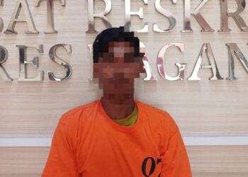 Satuan Reserse Kriminal Polres Nagan Raya menangkap seorang pria berinisial MA (22) pelaku penyebaran video tak senonoh pacarnya di media sosial (medsos). MA (22) di tangkap di sebuah Desa di Kecamatan Darul Makmur, Kabupaten Nagan Raya pada Rabu 20 maret 2024.