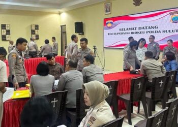 Tim Supervisi Bidang Keuangan Polda Sulut Lakukan Pendalaman Administrasi Pertanggungjawaban Keuangan di Polresta Manado di aula Polresta Manado, kegiatan supervisi bidang keuangan Polda Sulut telah dilaksanakan dengan antusias. Tim supervisi disambut oleh perwakilan Kapolresta Manado, Kabag SDM Polresta Manado, sebelum memulai agenda di aula Polresta Manado di lantai III, Kamis (21/2/2024).