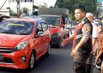 Polsek Tuminting gencar melakukan patroli dalam rangka menyambut Bulan Suci Ramadhan 1445 H/Tahun 2024. Pada Hari Jumat, 22 Maret 2024, mulai pukul 16.30 hingga 18.00 Wita, petugas patroli melakukan kegiatan di berbagai mesjid yang tersebar di Kecamatan Tuminting.