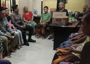 Kepolisian Resort Kota (Polresta) Manado menampilkan aksi luar biasa solidaritas. Anggota Satuan Tahanan dan Barang Bukti (Sat Tahti) Polresta Manado menyelenggarakan buka puasa bersama dengan tahanan yang beragama Islam, Sabtu (23/3/2024).