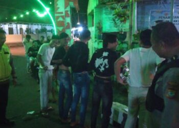 Polsek Tuminting, sebuah lembaga kepolisian yang bertanggung jawab atas keamanan dan ketertiban masyarakat di wilayahnya, telah melaksanakan kegiatan Sibulan (sikat pemabuk jalanan) sebagai upaya pencegahan terhadap gangguan Kamtibmas, Sabtu (23/3/2024).