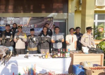 Kepolisian Resort (Polres) Ogan Komering Ilir (OKI) berhasil mengungkap sejumlah perkara pada Operasi Penyakit Masyarakat (Pekat) Musi 2024 yang berlangsung sejak 7 Maret lalu. Hasil operasi dirilis Kapolres OKI pada Minggu, (24/3/2024) sore