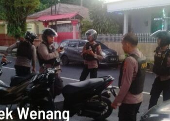 , Satuan Sampata kembali melakukan langkah patroli presisi di berbagai wilayah. Dengan tujuan utama menciptakan lingkungan yang aman dan kondusif bagi seluruh masyarakat, para anggota Satuan Sampata turun ke lapangan dengan persenjataan lengkap serta kesiapan yang optimal, Minggu (24/3/2024).