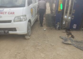 Seorang Warga Gampong Blang Pante kecamatan paya Bakong Kabupaten Aceh Utara, tewas terlindas truk pengangkut material, diduga milik salah satu sub perusahaan PT Brantas Abipraya yang melakukan aktivitas pembangunan waduk Keureuto, Korban bernama Safaruddin. Senin (25/3/2024)