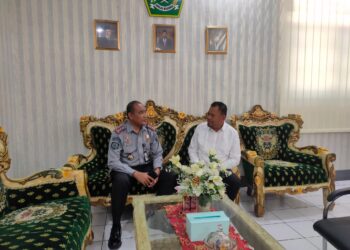 Bertempat di Kantor Kemenag Kota Bitung, Syukron disambut baik oleh Yahya Wahidin Pasiak, Kepala Kementerian Agama Kota Bitung. Dalam pertemuan tersebut terlihat kedua pimpinan tengah merencanakan kerja sama terkait pembinaan kerohanian kepada warga binaan.