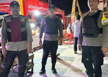Polsek Singkil aktif melakukan patroli di wilayah Kecamatan Singkil dalam rangka menyambut Bulan Suci Ramadhan 1445 H. Kegiatan patroli tersebut bertujuan untuk mengantisipasi berbagai potensi gangguan, terutama saat umat Muslim melaksanakan ibadah tarawih, sahur, dan sholat subuh berjamaah, Senin (25/3/2024).