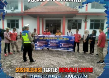 Unit Kamsel Satuan Lalu Lintas Polres Labuhanbatu tetap melaksanakan kegiatan penyuluhan, himbauan, dan dikmas lantas serta pembagian brosur kepada masyarakat, khususnya para pegawai INDHI HOME TELKOM di Jalan WR. Supratman, Rantauprapat.