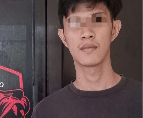 Tim Alpha Resmob Polresta Manado berhasil mengamankan terduga pelaku penganiayaan yang terjadi pada Minggu, tanggal 24 Maret 2024, sekitar pukul 21.00 Wita di Kelurahan Bailang, Lingkungan II, Kecamatan Bunaken Kota Manado, Senin (25/3/2024) sekitar pukul 14.15 WITA.