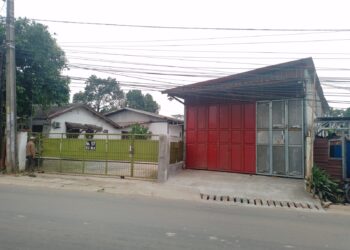 Lokasi Gudang Ilegal beroperasi di Desa Cipeucang Kecamatan Cileungsi Kabupaten Bogor. (Foto : RH/Mitrapolri.com)