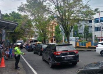 Satuan Lalu Lintas (Sat Lantas) Polresta Manado telah melancarkan operasi intensif yang mereka beri nama “Turjawali” guna meningkatkan keamanan dan ketertiban lalu lintas di kota tersebut