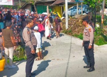 Polres Samosir Menurunkan 81 orang Personil dari Satuan Samapta, Sat Lantas, Sat Binmas, Sat Pol Airud, Sat Reskrim, Sat Intelkam dan Polsek Jajaran untuk melakukan pengamanan. Jumat (29/03/2024)