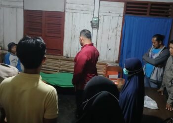 Seorang pelajar di Desa Candinata, Kecamatan Kutasari, Kabupaten Purbalingga meninggal dunia akibat tersebar petir. Peristiwa tersebut terjadi saat korban sedang bermain bersama teman-temannya, Sabtu (30/3/2024) sore.
