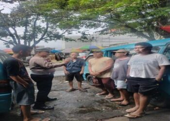 Unit Kamsel Satuan Lalu Lintas Polresta Manado di bawah pimpinan Kanit Kamsel Iptu Repy Samel, bersama anggotanya, telah melaksanakan kegiatan himbauan kepada pengemudi Angkutan Kota