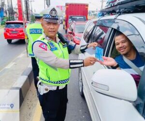 Satuan Lalu Lintas Polres Banyuasin menerbitkan barcode bagi pemudik menghindari kemacetan dipenggal jalan tertentu diwilayahnya, dengan memberikan penunjuk jalan alternatif untuk melanjutkan perjalanannya.