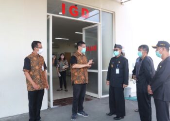 Pj. Wali Kota Tegal saat meninjau langsung kesiapan Rs Mitra Keluarga dan RSI Harapan Anda, Kamis (4/4/2024) siang.