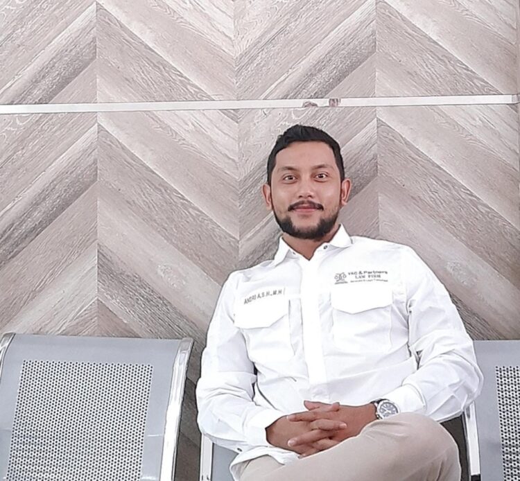 Andri Agustian, S.H., M.H. Pengacara Publik pada Yayasan Lembaga Bantuan Hukum Advokasi dan Keadilan Aceh (YLBH AKA) Aceh Barat