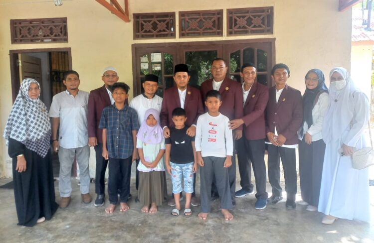 Dalam rangka peringati HUT Emas PPNI ke 50, Dewan Pimpinan Daerah Persatuan Perawat Nasional Indonesia (DPD PPNI) Kabupaten Bireuen mengadakan kegiatan santunan anak yatim piatu dari keluarga besar PPNI Bireuen.