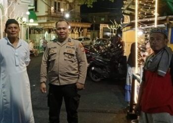 Polsek Wanea Polresta Manado melaksanakan apel patroli KRYD gabungan TNI-Polri dan unsur Kecamatan Wanea di wilayah hukum Polsek Wanea. Apel tersebut dipimpin langsung oleh Kapolsek Wanea, AKP Stanley R. Rambling, Sabtu (6/4/2024).