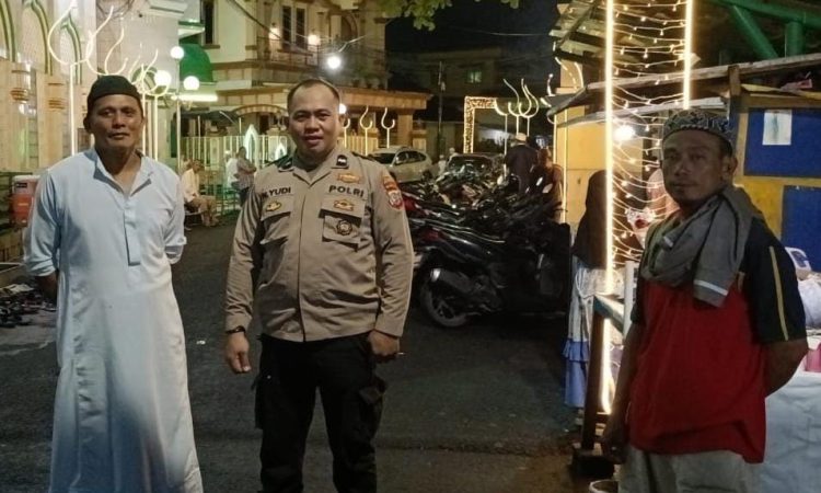 Polsek Wanea Polresta Manado melaksanakan apel patroli KRYD gabungan TNI-Polri dan unsur Kecamatan Wanea di wilayah hukum Polsek Wanea. Apel tersebut dipimpin langsung oleh Kapolsek Wanea, AKP Stanley R. Rambling, Sabtu (6/4/2024).