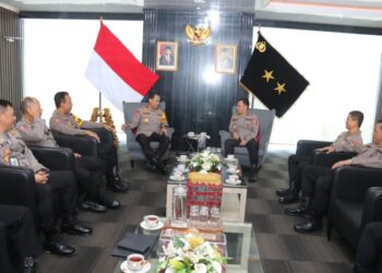 Kapolda Sumsel diwakili Wakapolda Sumsel Brigjen Pol M. Zulkarnain, SIK, MSi menerima kunjungan Tim Pengawas Operasi (Wasops) Ketupat 2024 dari Itwasum Polri, Rabu (17/4/2024).