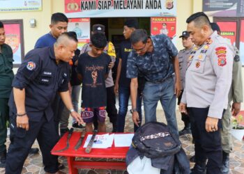 Polsek Muara dua berhasil mengamankan tiga remaja karna diduga akan terlibat dalam aksi kenakalan remaja di Desa Blang Crum, Kecamatan Muara Dua, Kota Lhokseumawe Pada Sabtu malam (21/4/2024) sekitar pukul 23.45 WIB.