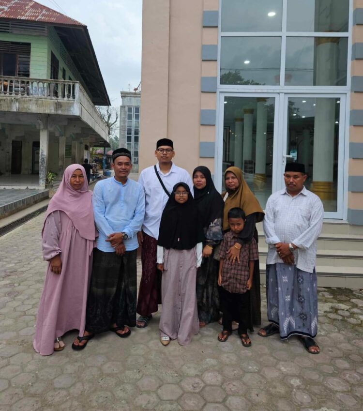 Kedatangan santri baru dari luar Negeri disambut hangat oleh lembaga dan khususnya bidang pendidikan Dayah Darul Munawwarah.