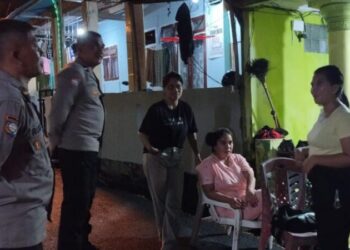 Inisiatif untuk merangkul masyarakat dengan menggelar kegiatan inovatif yang diberi nama ‘Ba Ron-Ron Kampoeng’. Kegiatan ini diadakan di Kelurahan Maasing Lingkungan 3 dan 4, yang merupakan bagian dari wilayah hukum Polsek Tuminting, Rabu (24/4/2024).